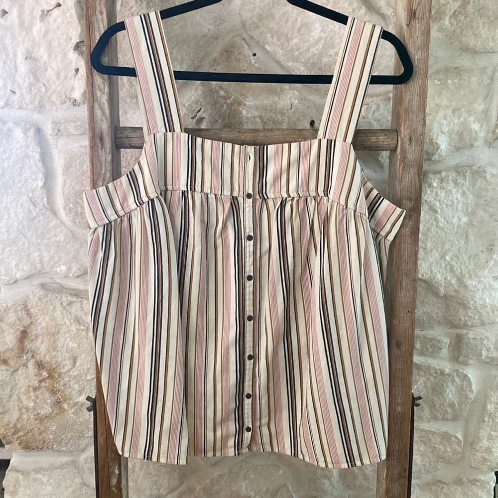 Oldnavy tank